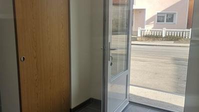 Ljubescica, Zentrum, Gewerbefläche 55 m²