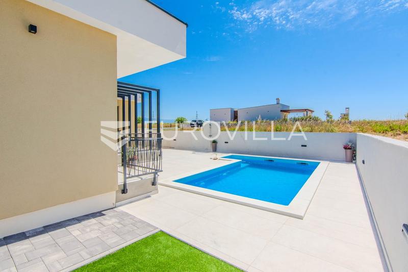 Privlaka, modernes Haus mit Swimmingpool - 3