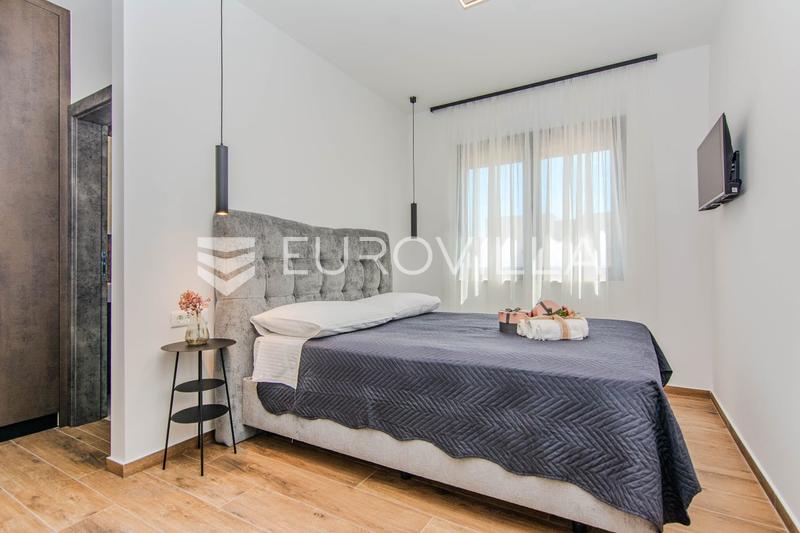 Privlaka, modernes Haus mit Swimmingpool - 6