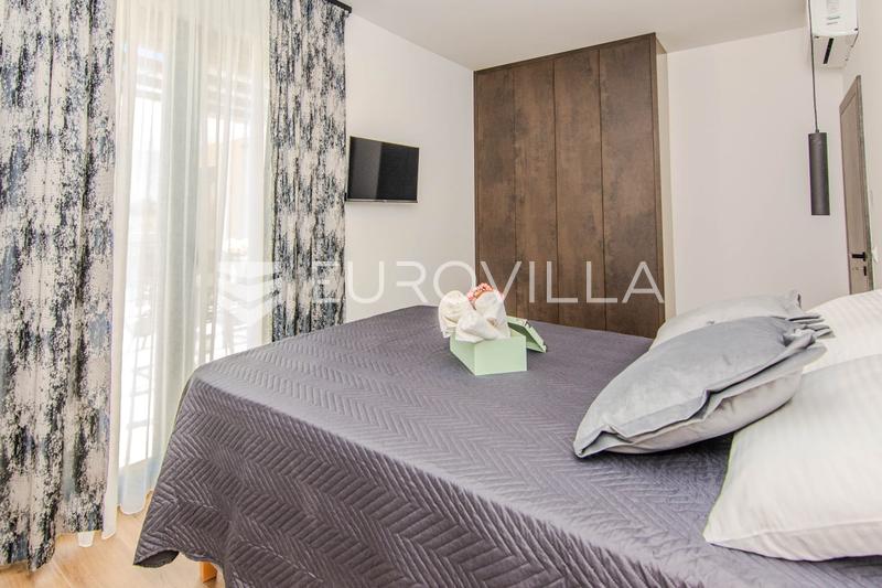 Privlaka, modernes Haus mit Swimmingpool - 10