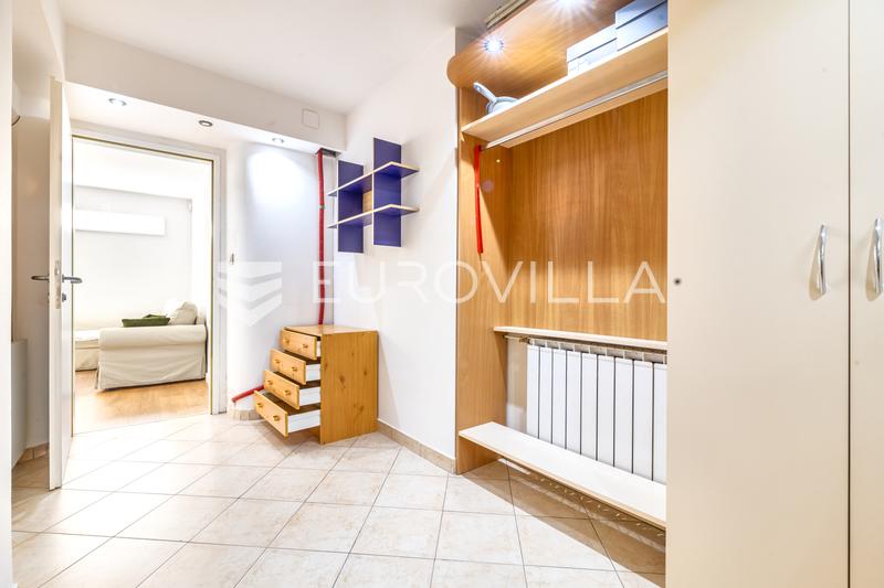 Zagreb, Vrhovec, odličan dvosoban stan 56 m2 + VPM