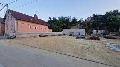 Vukovar, Podvuka, Premium byggetomt ved Vuka-elven – 1.046 m² Utmerket investeringspotensial
