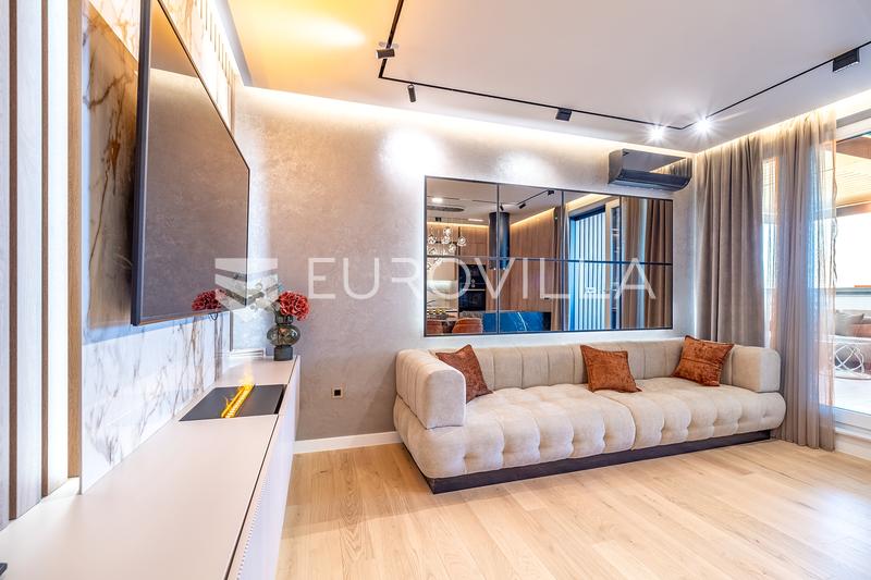 Velika Gorica, luxus háromszobás lakás garázsbeállóval, 91 m² - 2