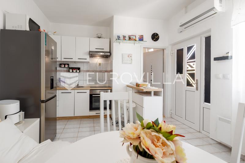 Medulin - Prachtig ingericht éénslaapkamerappartement met een ruim terras - 2