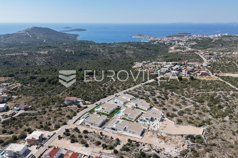 Primošten, medencés villa tengerre néző kilátással, 385,20 m² - 9