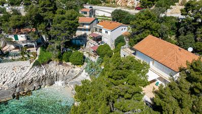 Otok Korčula, Prižba, kuća u prvom redu do mora za adaptaciju
