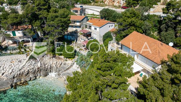 Otok Korčula, Prižba, kuća u prvom redu do mora za adaptaciju