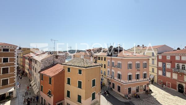 Istrien, Rovinj - renoveret og solbeskinnet middelhavslejlighed i hjertet af gågaden