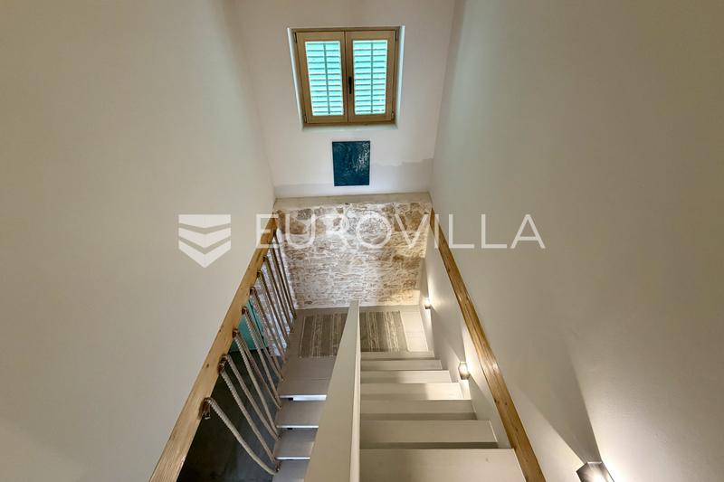 Istria, Vodnjan, long-term rent of a modern pet-friendly house with a garden - 11
