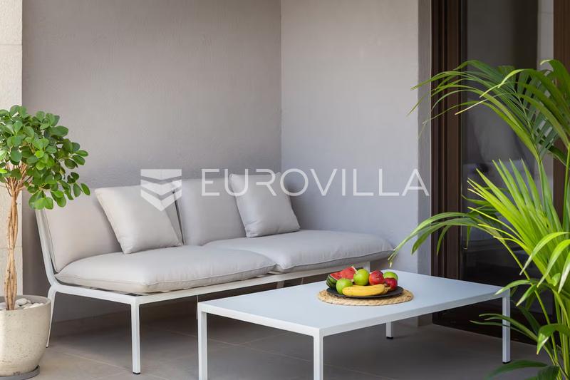 Studio apartment, Komiža