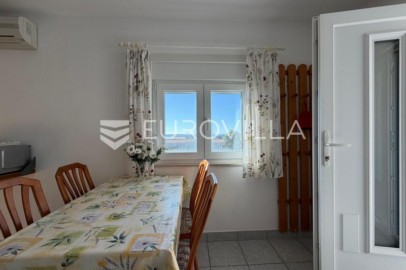 Vir, Hiša s 5 apartmaji in pogledom na morje - 16