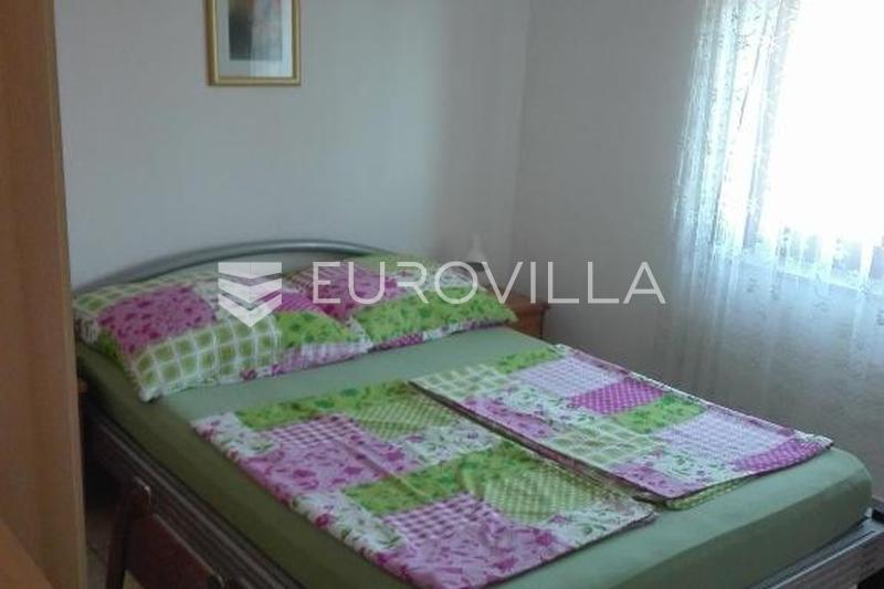 Vir, Maison avec 5 appartements et vue sur la mer - 17