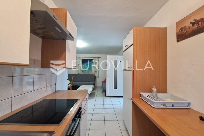 Vir, Hiša s 5 apartmaji in pogledom na morje - 31