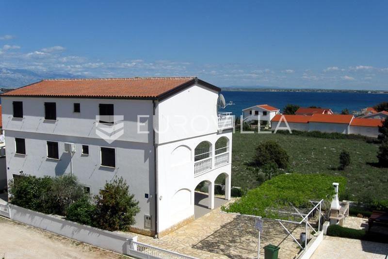 Vir, Maison avec 5 appartements et vue sur la mer - 7