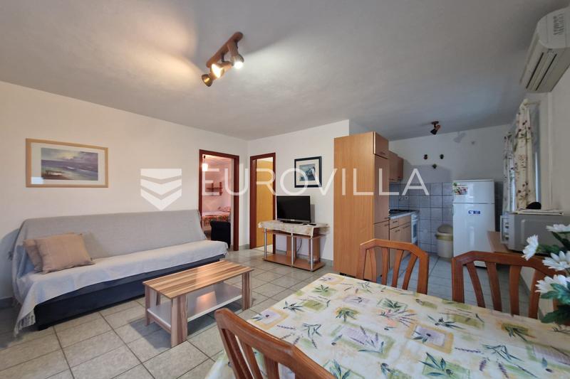 Vir, Hiša s 5 apartmaji in pogledom na morje - 18