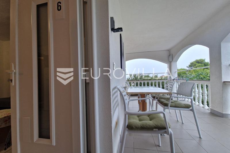 Vir, Hiša s 5 apartmaji in pogledom na morje - 39