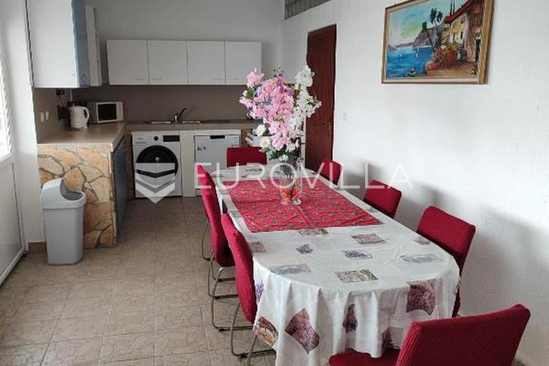 Vir, Maison avec 5 appartements et vue sur la mer - 11
