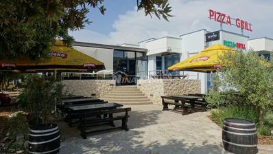 Nin, Zaton, bâtiment commercial avec un restaurant et options d'agrandissement autorisées