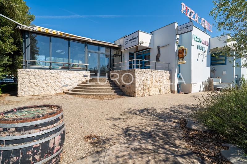 Nin, Zaton, edificio commerciale con un ristorante e opzioni di espansione consentite - 14