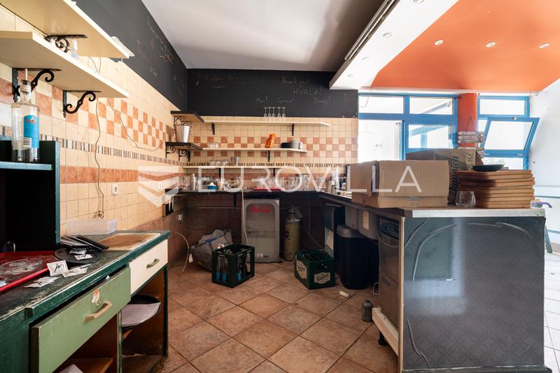 Nin, Zaton, edificio commerciale con un ristorante e opzioni di espansione consentite - 10
