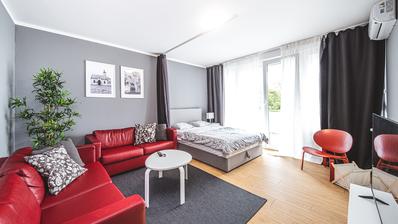 Zagreb, Miramarska, novouređen dvoipo soban stan površine 60 m²