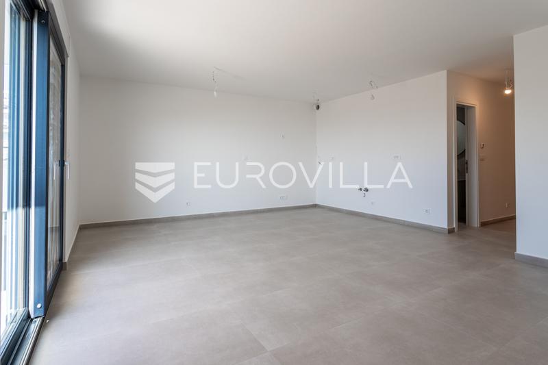 Ciovo, Okrug Gornji - apartamento de dos habitaciones en el primer piso con vistas al mar - 1