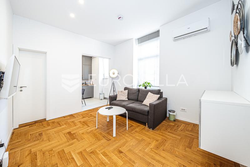 Zagreb, Berislaviceva, vacker enrumslägenhet 34 m² - 4
