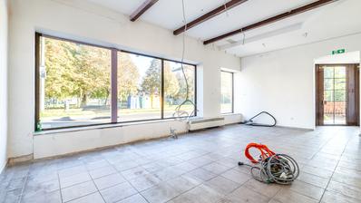 Zagrzeb, ulica Zagorska, lokal użytkowy na parterze o powierzchni 70 m² z piwnicą 25 m² i magazynem 10 m²