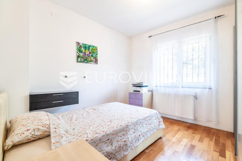 Zagreb, Vrhovec, atraktivna vila s vrtom i parkingom, 530 m² - 16