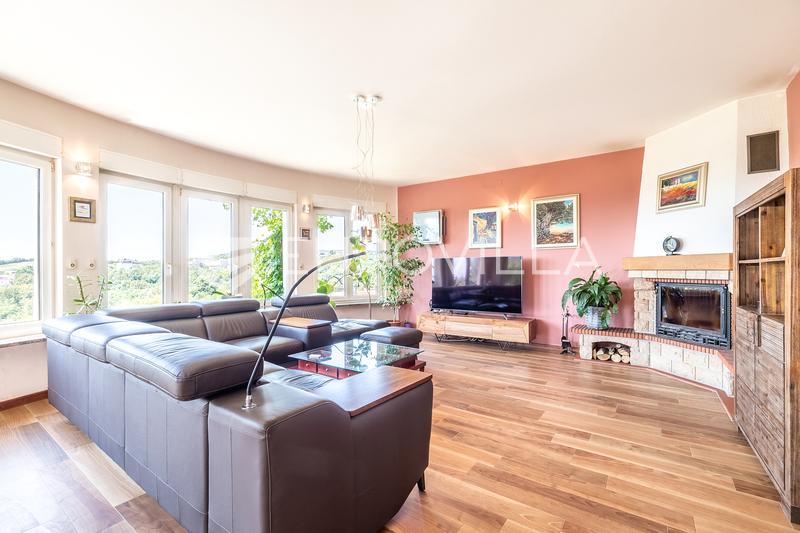 Zagreb, Vrhovec, atraktivna vila s vrtom i parkingom, 530 m² - 1