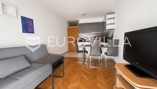 Rijeka, Skurinje, etværelses lejlighed på 42 m², møbleret, loggia