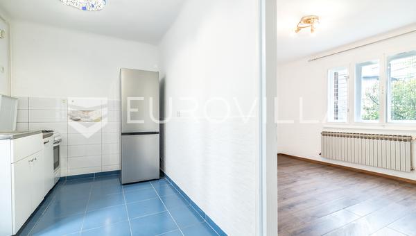 Zagreb, TREŠNJEVKA, funkcionalan dvosoban stan, 49 m², s dvorištem na korištenje
