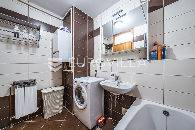 Zagreb, Trnje, Strojarska - spacious two-bedroom apartment of 70 m² with a garage. - 7