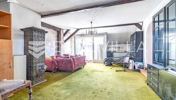 Zagrzeb, Britanski trg - mieszkanie na poddaszu 142,88 m² do remontu