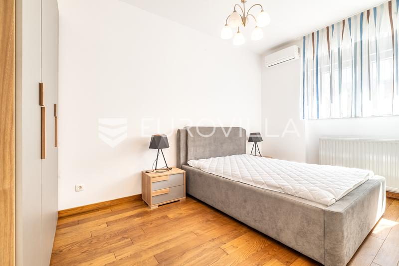 Dolní město, Kneza Borne, luxusní třípokojový byt 150 m² - 9