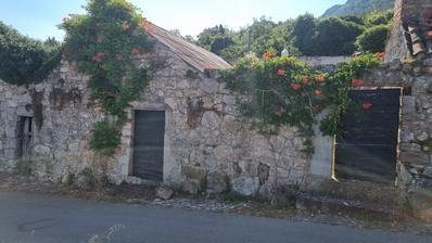 Peljesac, Tomislavovac, gammelt steinhus
