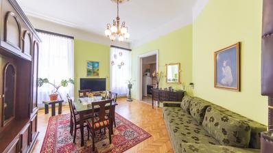 Osijek, Centar, prodaje se secesijski stan površine 180 m²