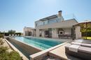 Istria, Vodnjan, hermosa villa con una superficie útil neta de 250 m² y una piscina de 78 m² - 1