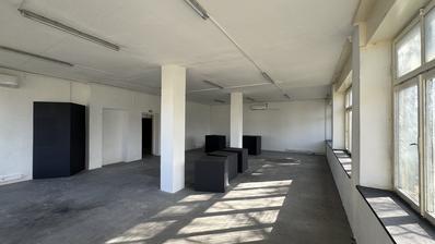 Zágráb, Dubrava, 2.600 m²-es irodaház egy üzleti komplexumon belül, 7.200 m²-es telken.