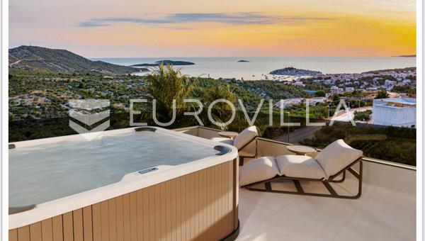 Primošten, penthouse na 3. katu novogradnje s pogledom na more