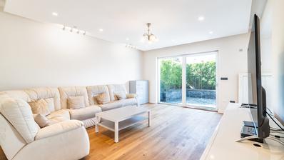 Zagreb, Blato, luksuzna dvojna kuća 320 m²
