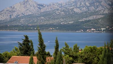 Zadar, Rovanjska, linda casa com jardim e vista para o mar