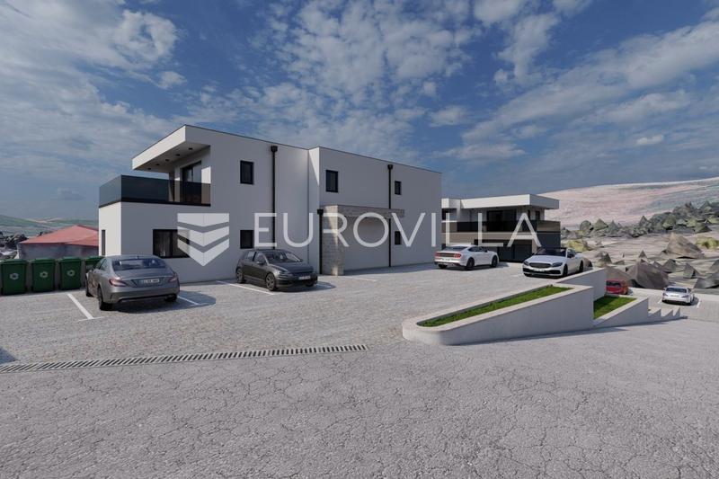 Omis, Tugare, apartamento de tres dormitorios con una superficie de 131,68 m² y dos plazas de aparcamiento. - 3
