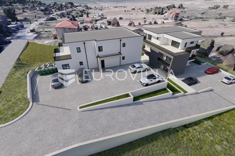 Omis, Tugare, apartamento de tres dormitorios con una superficie de 131,68 m² y dos plazas de aparcamiento. - 2