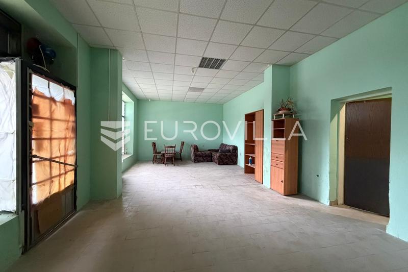 Viškovci, proizvodno, skladišna hala s poslovnim i uredskim prostorima - 12