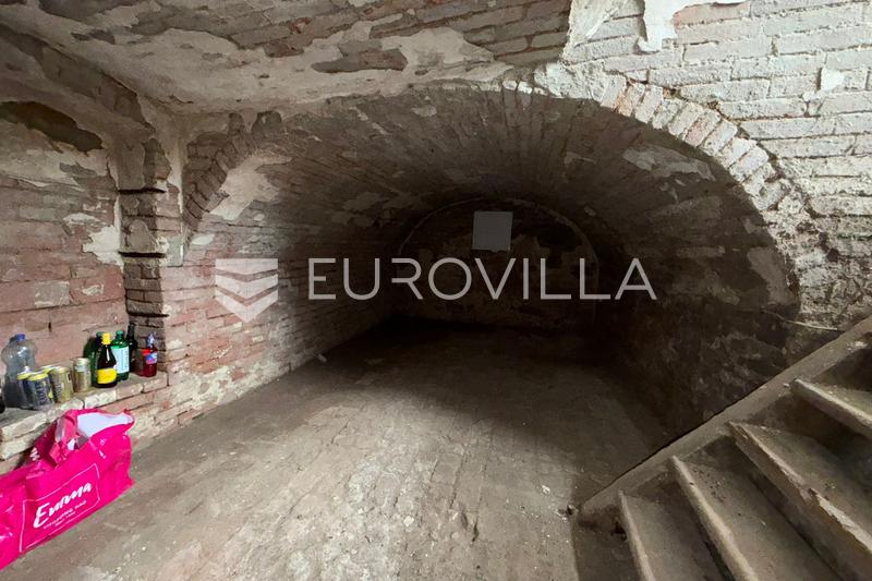 Viškovci, proizvodno, skladišna hala s poslovnim i uredskim prostorima - 20