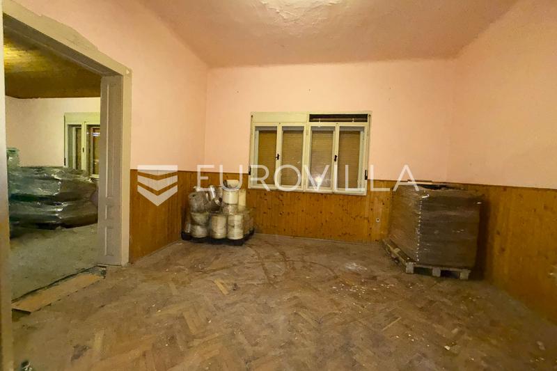 Viškovci, proizvodno, skladišna hala s poslovnim i uredskim prostorima - 6