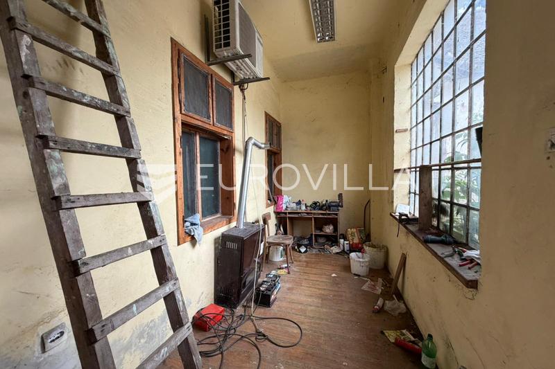 Viškovci, proizvodno, skladišna hala s poslovnim i uredskim prostorima - 18