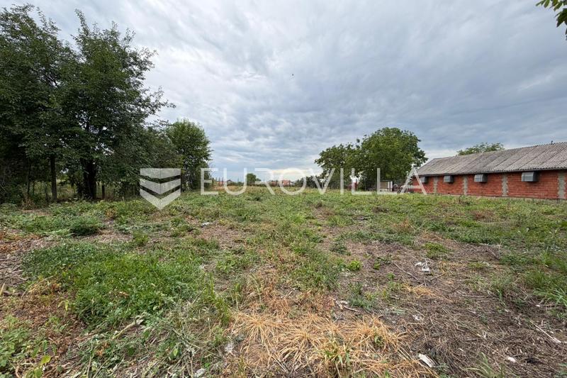 Viškovci, proizvodno, skladišna hala s poslovnim i uredskim prostorima - 27