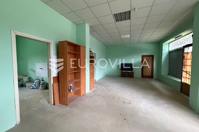 Viškovci, proizvodno, skladišna hala s poslovnim i uredskim prostorima - 13